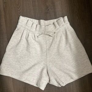 Varley Claude High Rise Short Size Small Ivory Marl